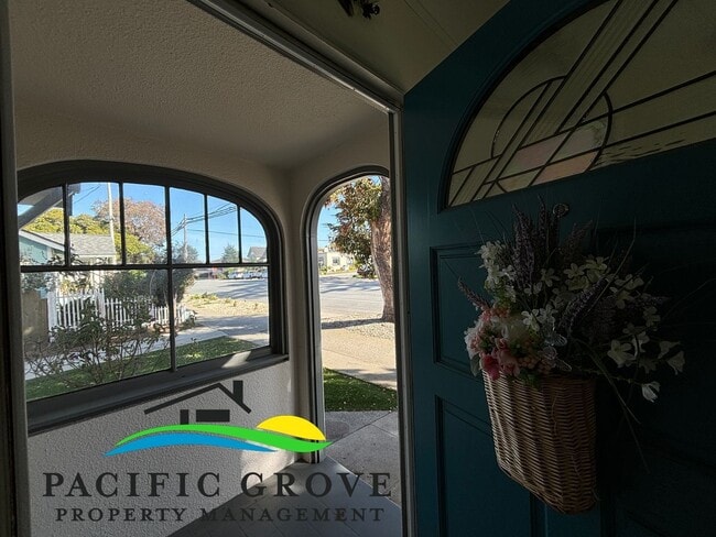Building Photo - 732 Pine Ave