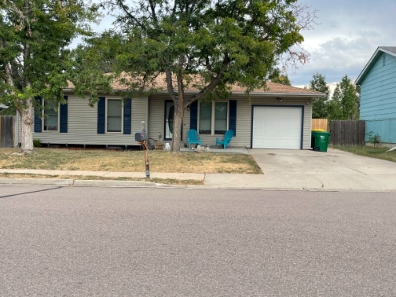 Primary Photo - 3352 S Holland Way