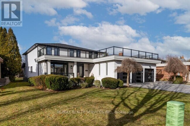 Photo du bâtiment - 30 Queen Post Dr