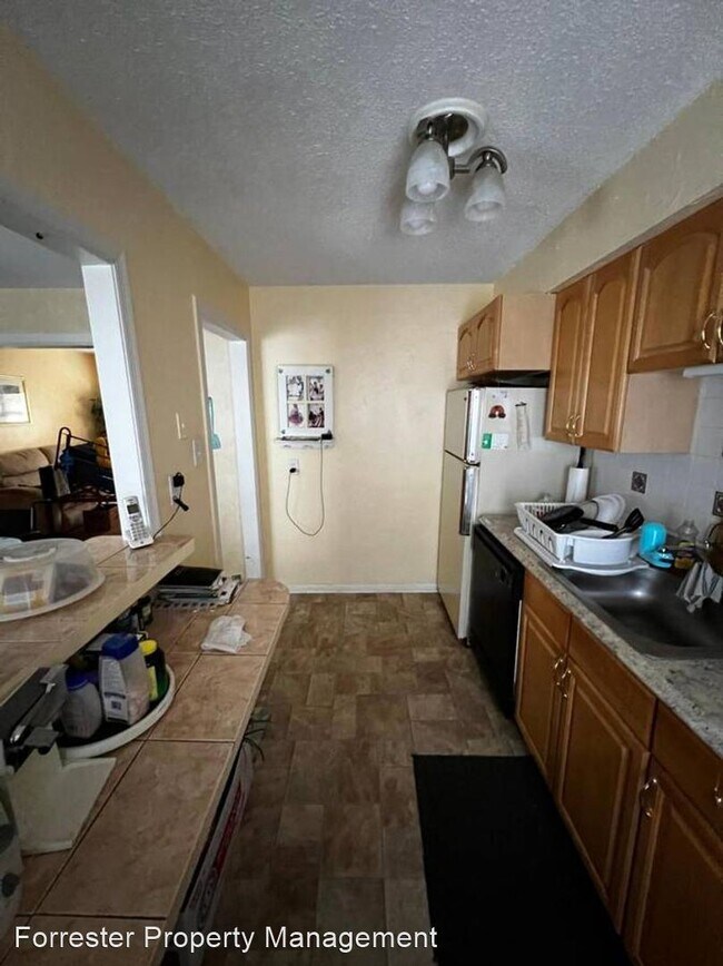 Building Photo - 2 br, 1 bath House - 104 Cherry Parke Unit D
