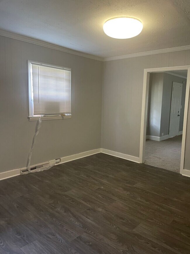 Foto del edificio - 2 Bedroom House ready for you to call HOME  