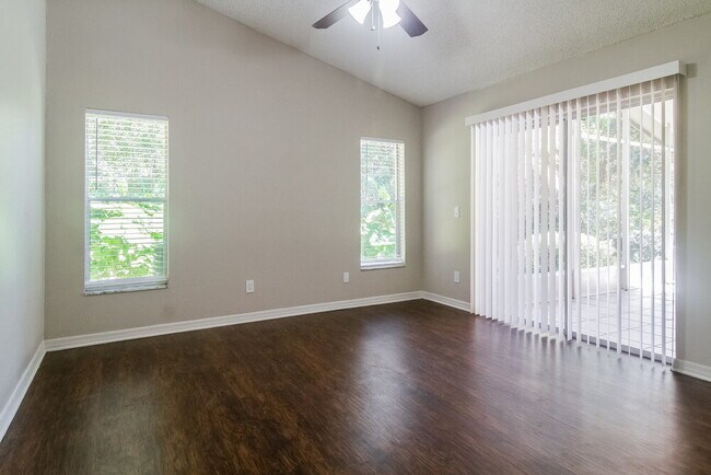 Foto del edificio - 1077 Brielle Ct