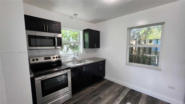 Foto del edificio - 164 NW 69th St