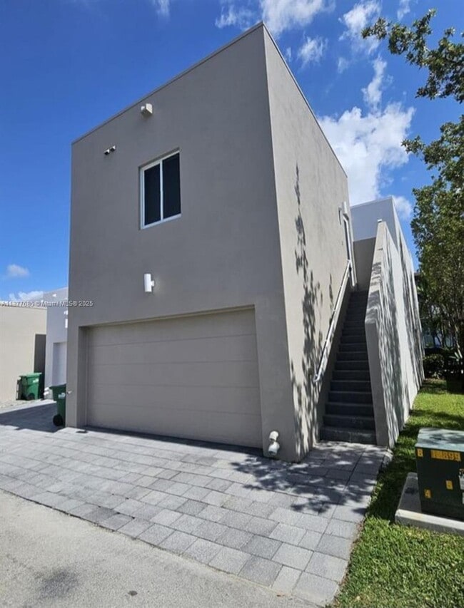 Foto del edificio - 10440 NW 67th St