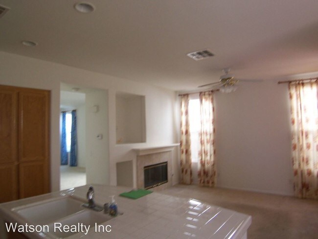 Building Photo - 4 br, 2.5 bath House - 12205 Juniper Way