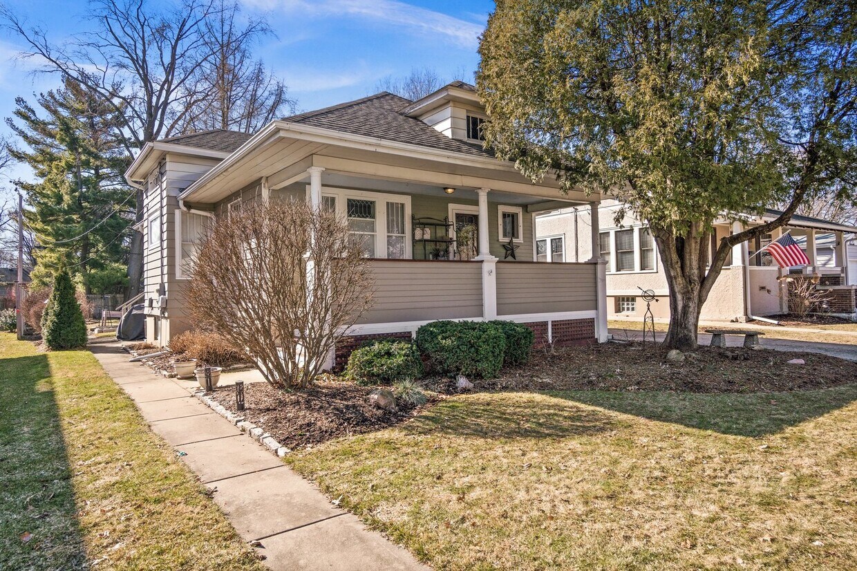 Foto principal - 725 Cutler St