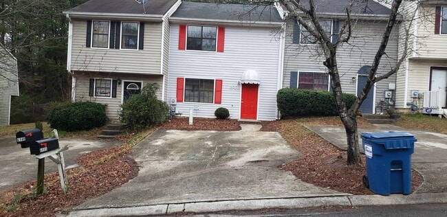 Building Photo - 6986 Flagstone Dr