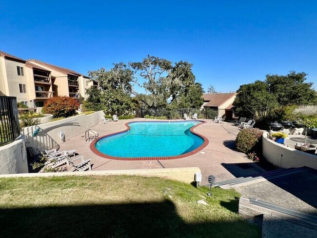 Building Photo - PRICE REDUCTION!! Golden Oaks Ocean View C...