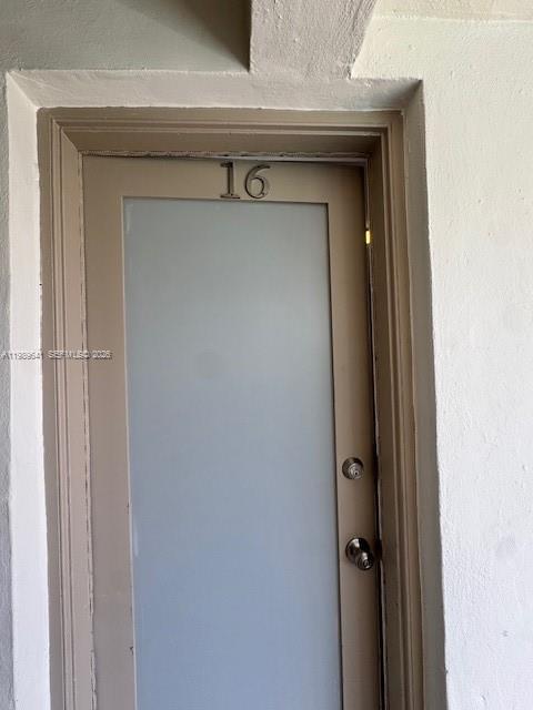 Foto del edificio - 7925 West Dr