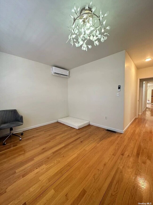 Foto del edificio - 59-15-59155 155th St
