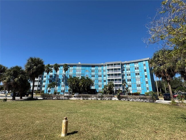 Foto del edificio - 3315 58th Ave S