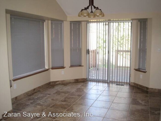 Building Photo - 3 br, 2 bath House - 1832 SW 323rd Street