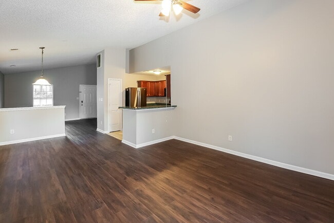 Building Photo - 12110 Stewarts Crossing Dr