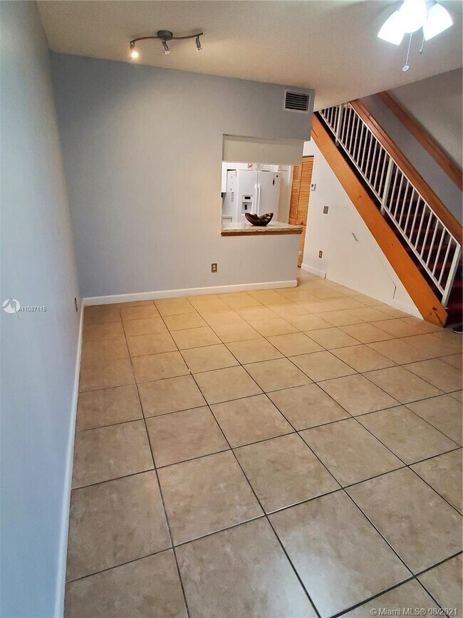 Foto del edificio - 18332 NW 68th Ave