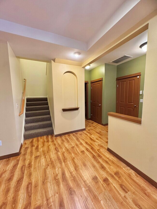 Foto del edificio - 18728-18109 109 Ln SE