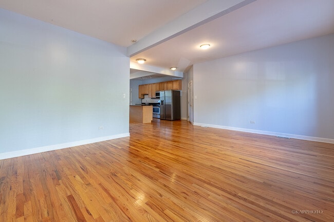 Foto del edificio - 1157 E 61st St