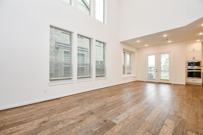 Foto del edificio - 6562 Scarlet Pond Ln