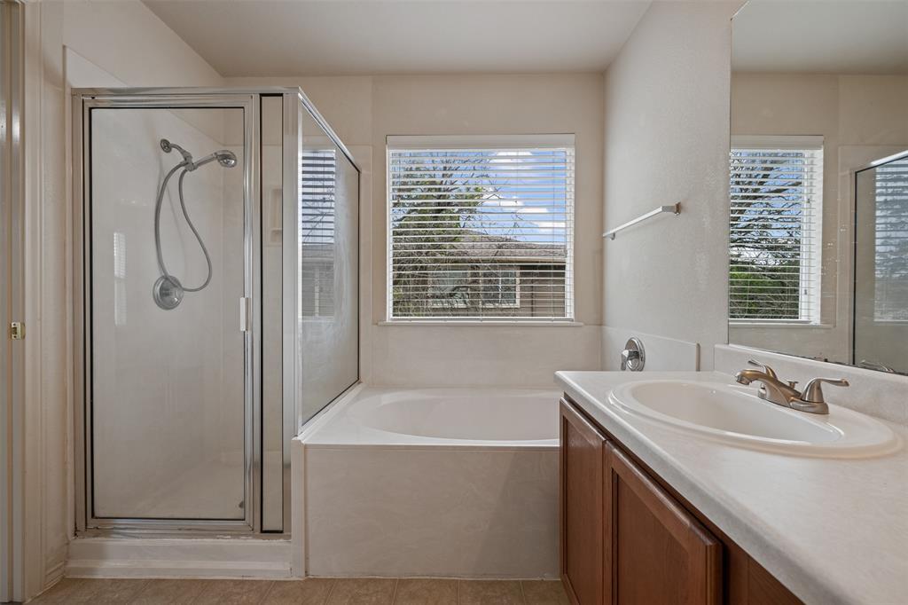 Foto principal - 14412 Lewis Carroll Ln