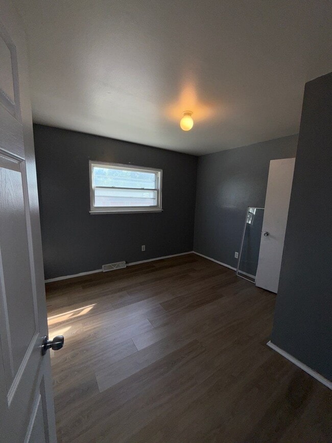 Building Photo - 1722 Nixon Ct