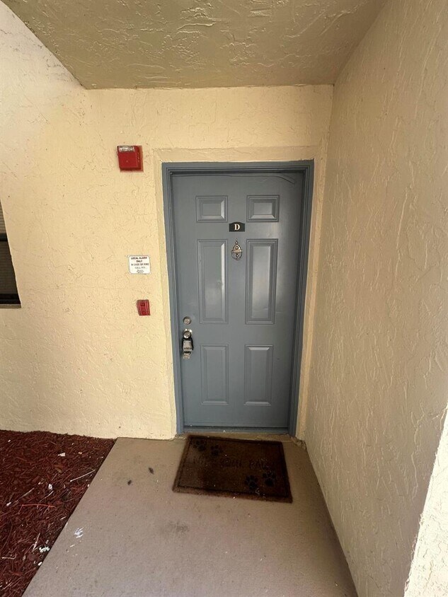 Foto principal - 1475 Lake Crystal Dr