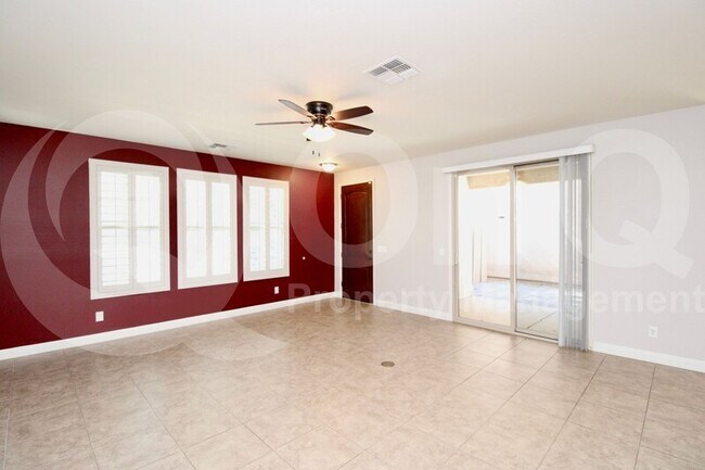 Building Photo - 3328 E Orchid Ln