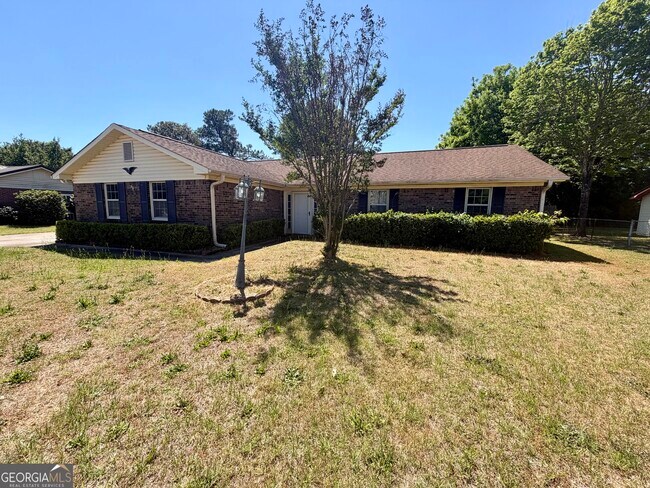 Foto del edificio - 131 Foxwood Cir