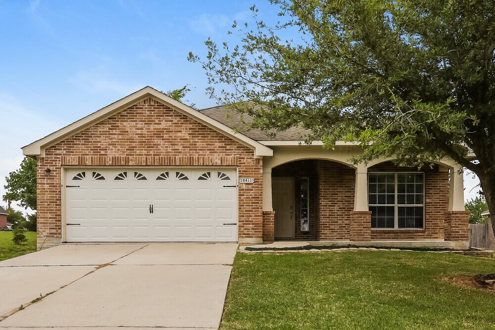 Primary Photo - 10411 Lucky Ln