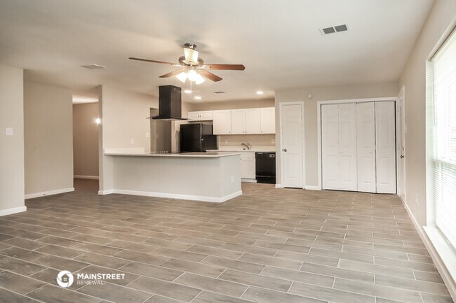 Foto del edificio - 4839 Court Rd