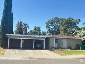 Building Photo - 702 San Miguel Ave