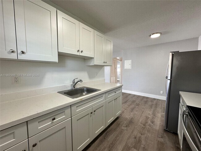 Foto del edificio - 3616 NE 11th Ave