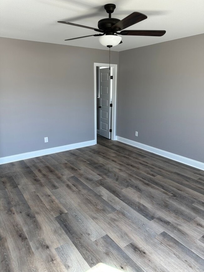 Building Photo - 126-B Magnolia Court