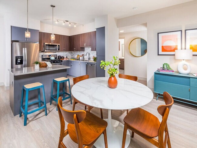 Foto del edificio - 44780 Old Warm Springs Blvd