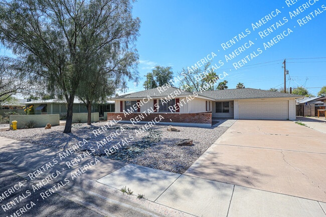 Building Photo - 3704 S Terrace Rd