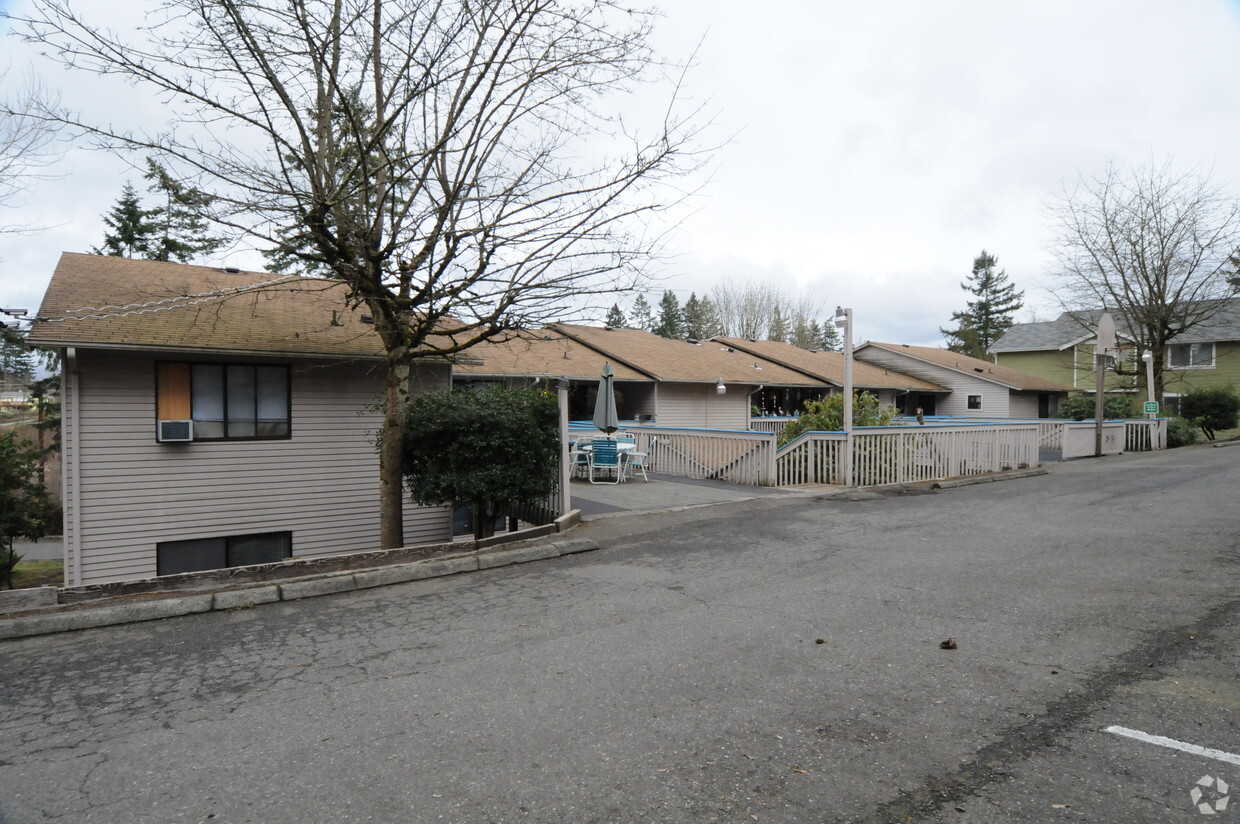 Primary Photo - Panorama East Apartments