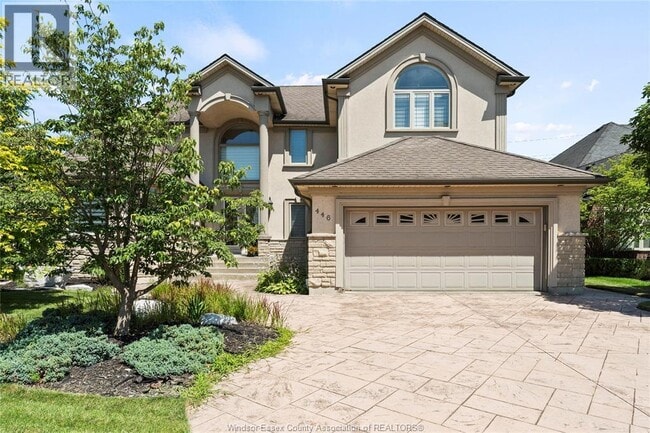 Building Photo - 446 Mountbatten Crescent