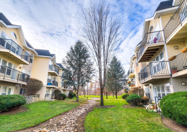 Foto del edificio - 660 Clearwater Ln