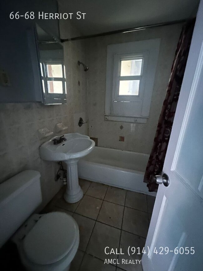 Building Photo - 66-68 Herriot St-