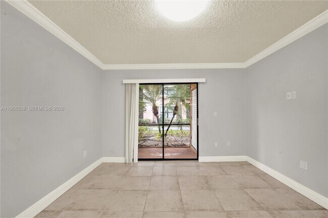 Building Photo - 15570 SW 105th Ln