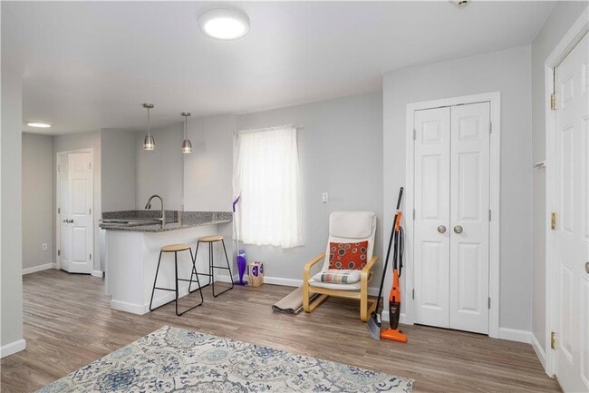 Foto del edificio - 121 Tell St