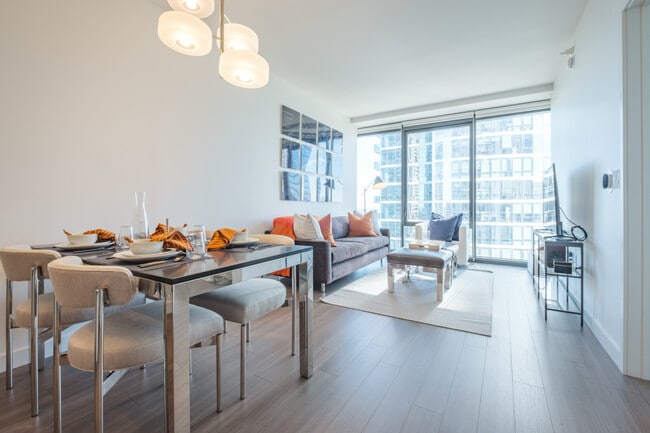 Photo - 1232 S Indiana Ave Apartment