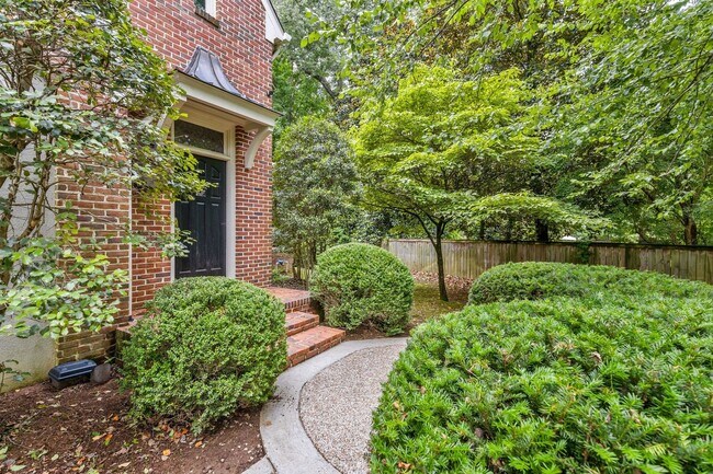 Foto del edificio - Stunning 3BR/3BA Home in the Heart of Bell...