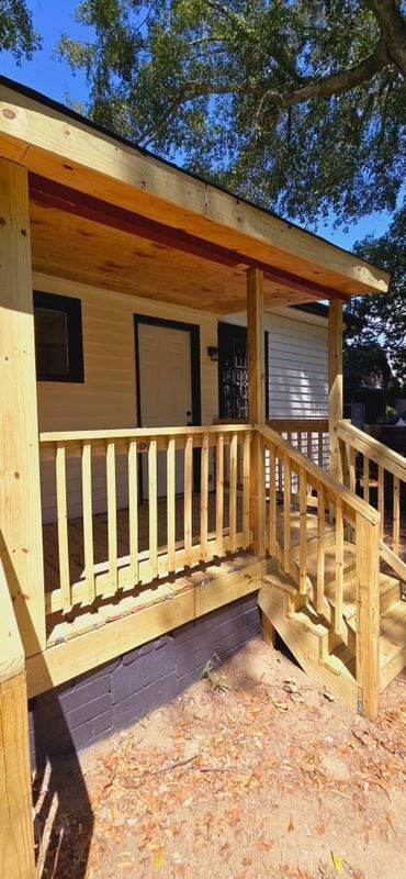 Building Photo - 614 Cleveland St