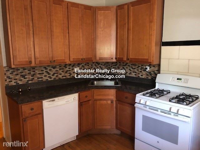 Building Photo - 2125 W Ainslie St