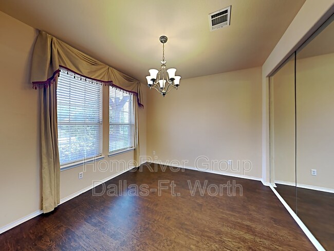 Building Photo - 1508 Wickham Dr