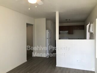 Building Photo - 739 E Pierce St