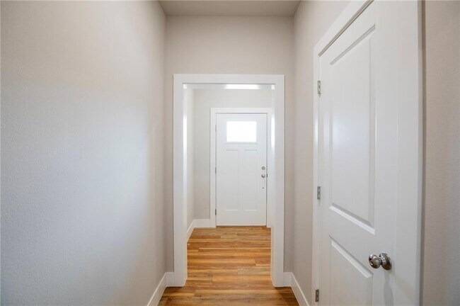 Building Photo - 1040 Seaborn Way