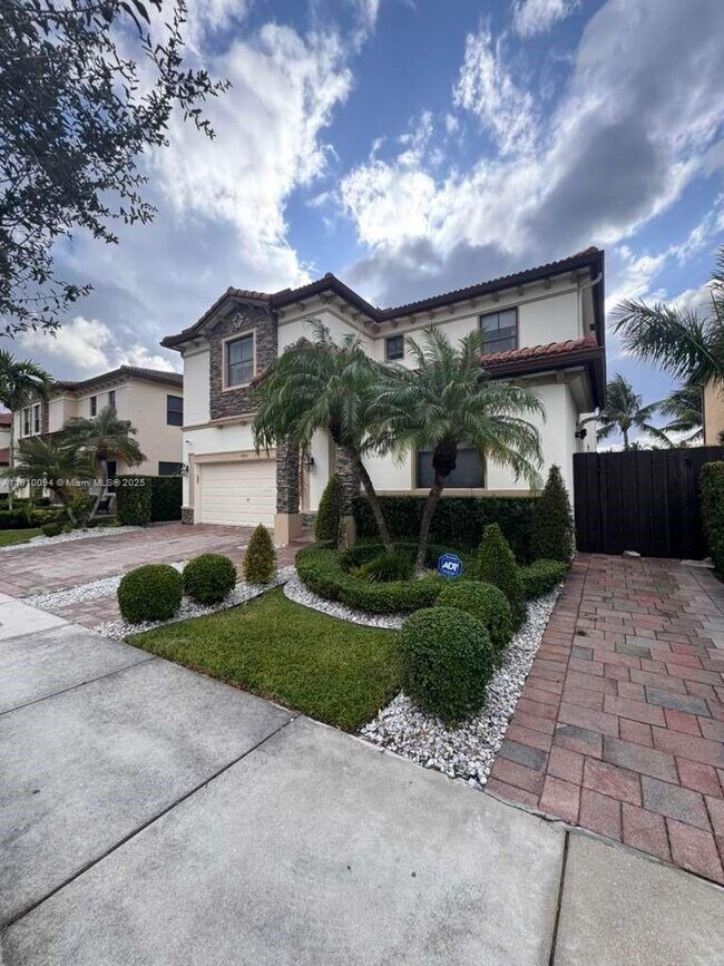Foto del edificio - 8850 NW 98th Ct