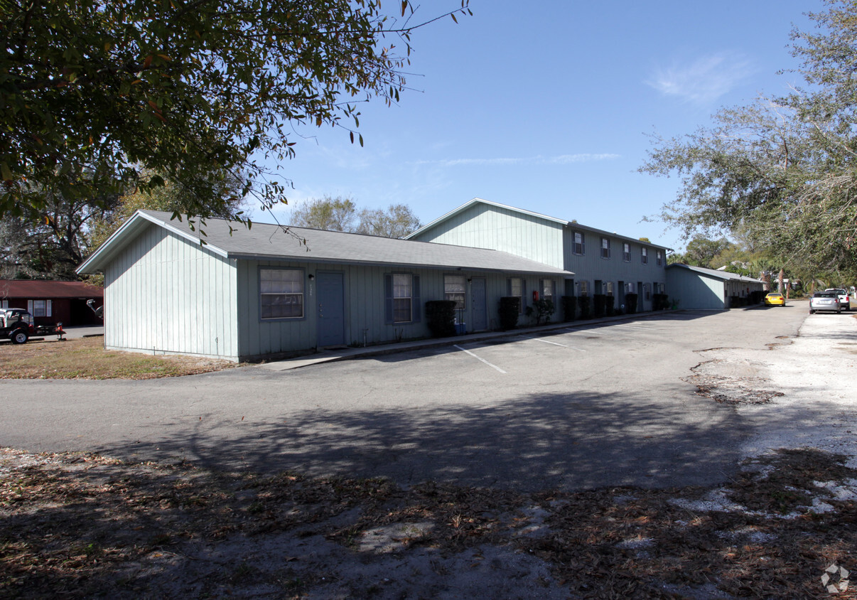 Primary Photo - Parker Apartments