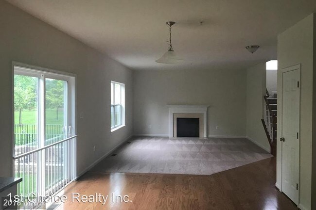 Building Photo - 4 br, 2.5 bath House - 1404 Woodmead Ct