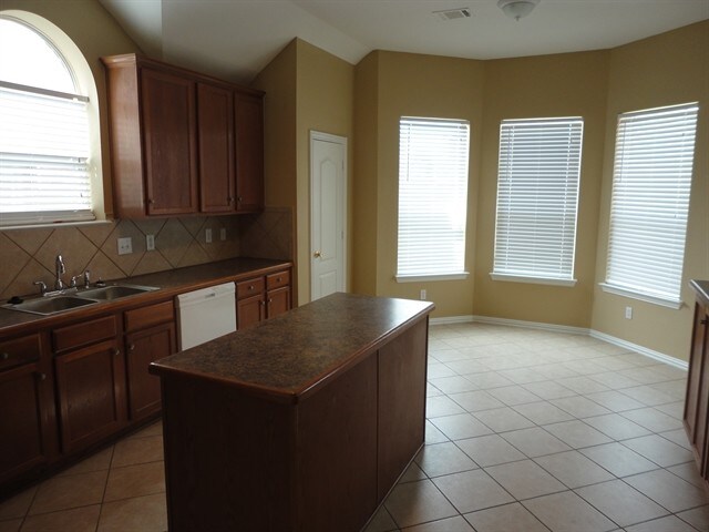 Building Photo - 8160 La Frontera Trail